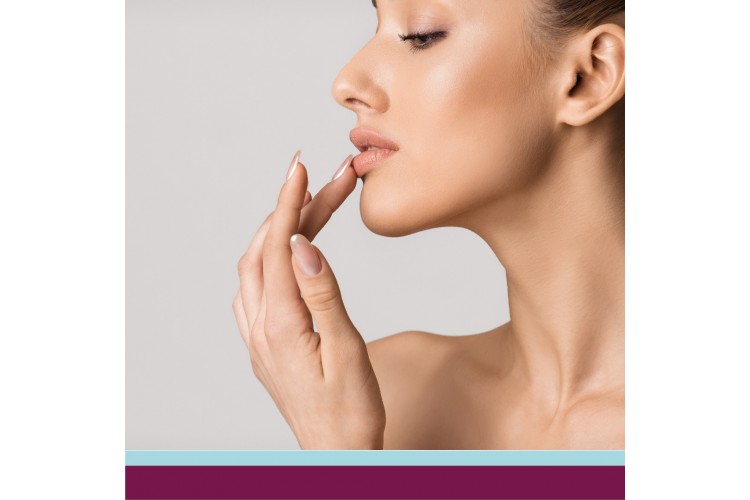 Protocolo de Lipgloss - Hidratação Intensa dos Lábios e Rejuvenescimento Labial