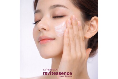 O que se sente ao aplicar espículas biológicas na pele? Entenda as sensações do Porcelain Glow Cream e como ele age O que se sente ao aplicar espículas biológicas na pele? Entenda as sensações do Porcelain Glow Cream e como ele age